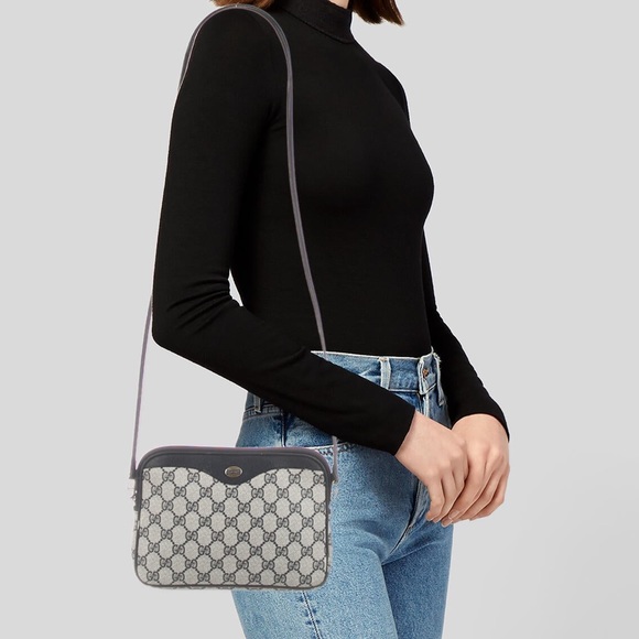 GUCCI Vintage GG Plus Camera Bag! In Great Vintage Condition!! - Picture 2 of 16